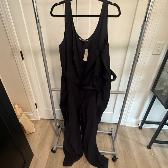 Abercrombie & Fitch Black Buttondown Sleeveless Jumpsuit - Picture 1 of 4